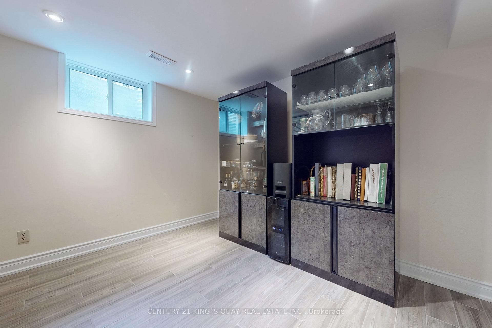 6 Terryhill Crescent photo 35