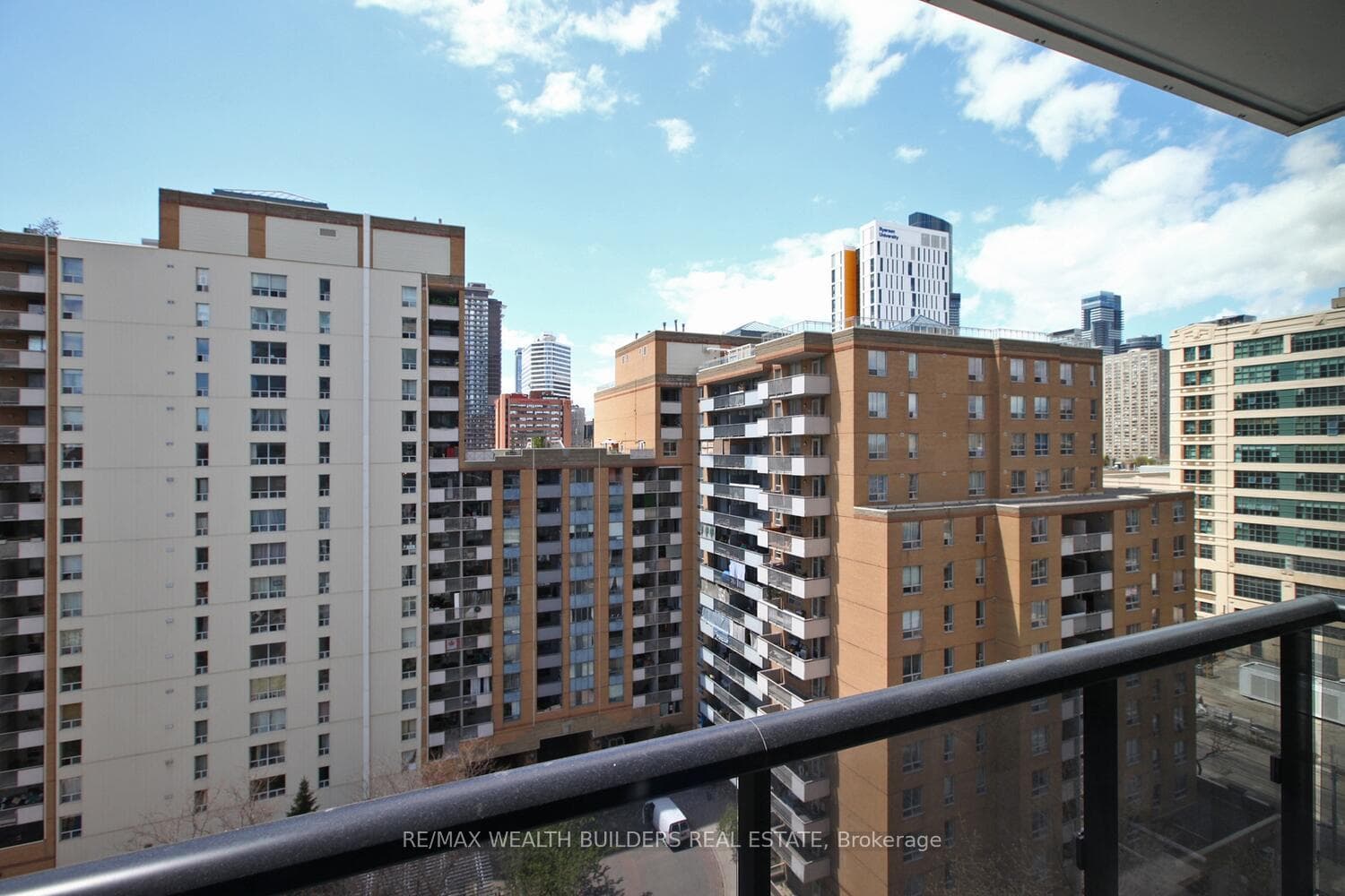 77 Mutual Street Unit 1005 photo 28
