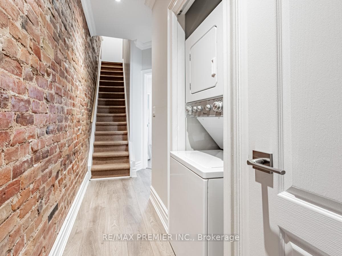 10 St Annes Road Unit Main photo 9