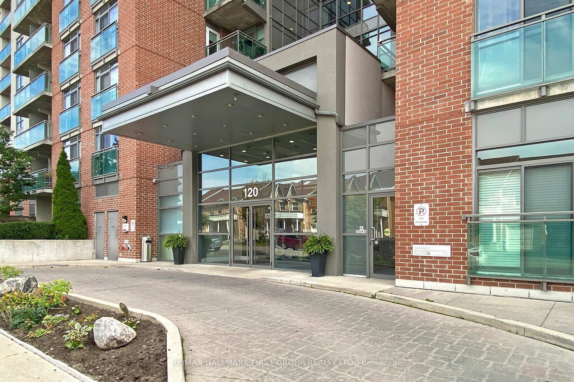 120 Dallimore Circle Unit 201 photo 35