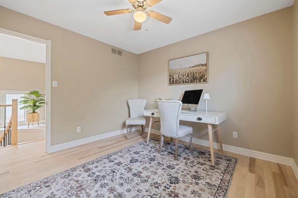 16 Linington Trail photo 23