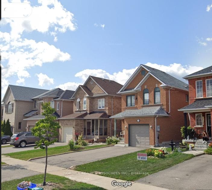 143 ELENA Crescent photo 1