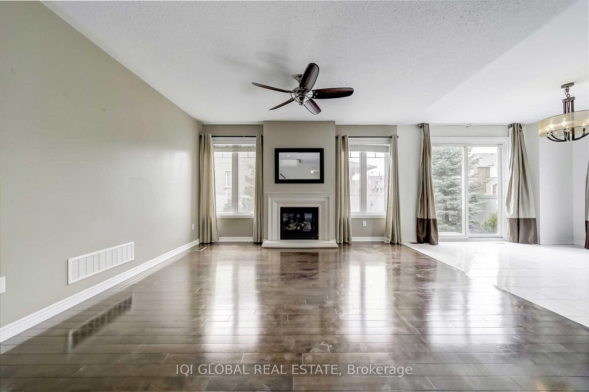 2 Bowkett Drive photo 7