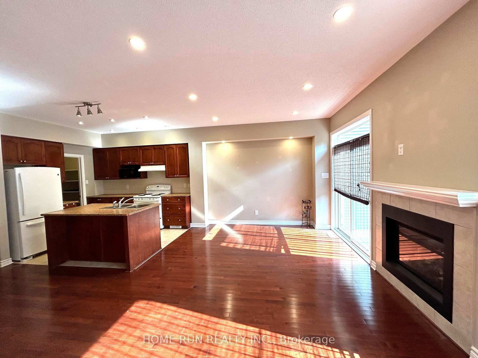 862 Fletcher Circle photo 6