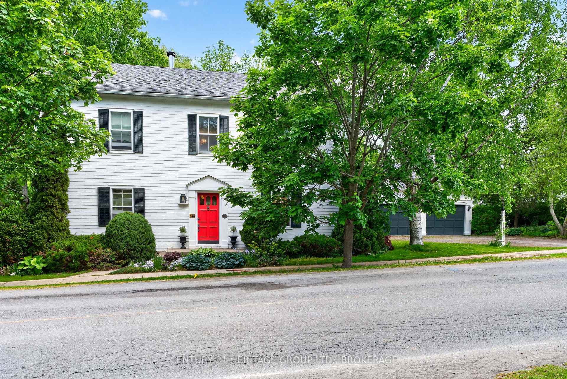 136 Old Danforth Road photo 2