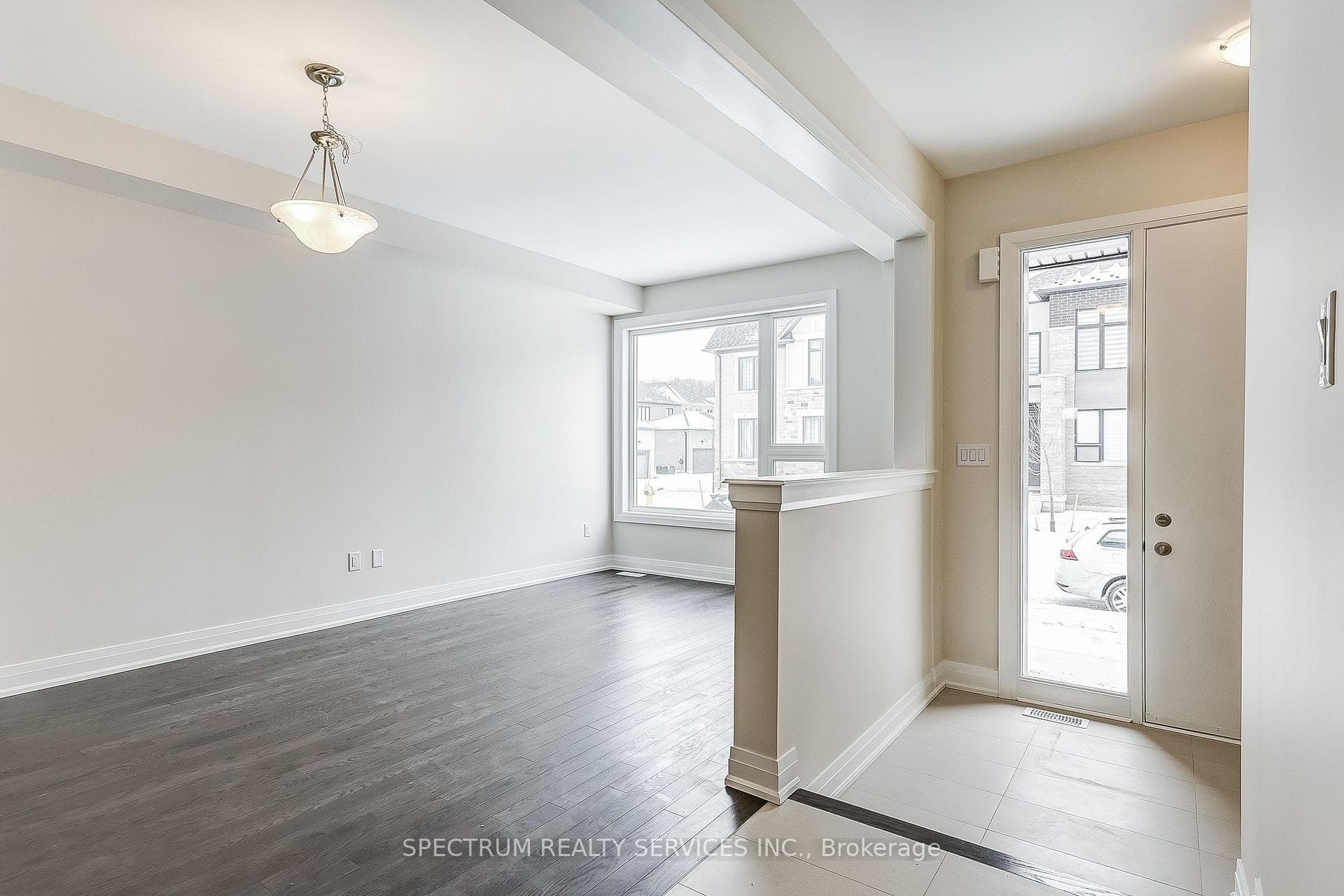 13 John Rolph Street photo 6