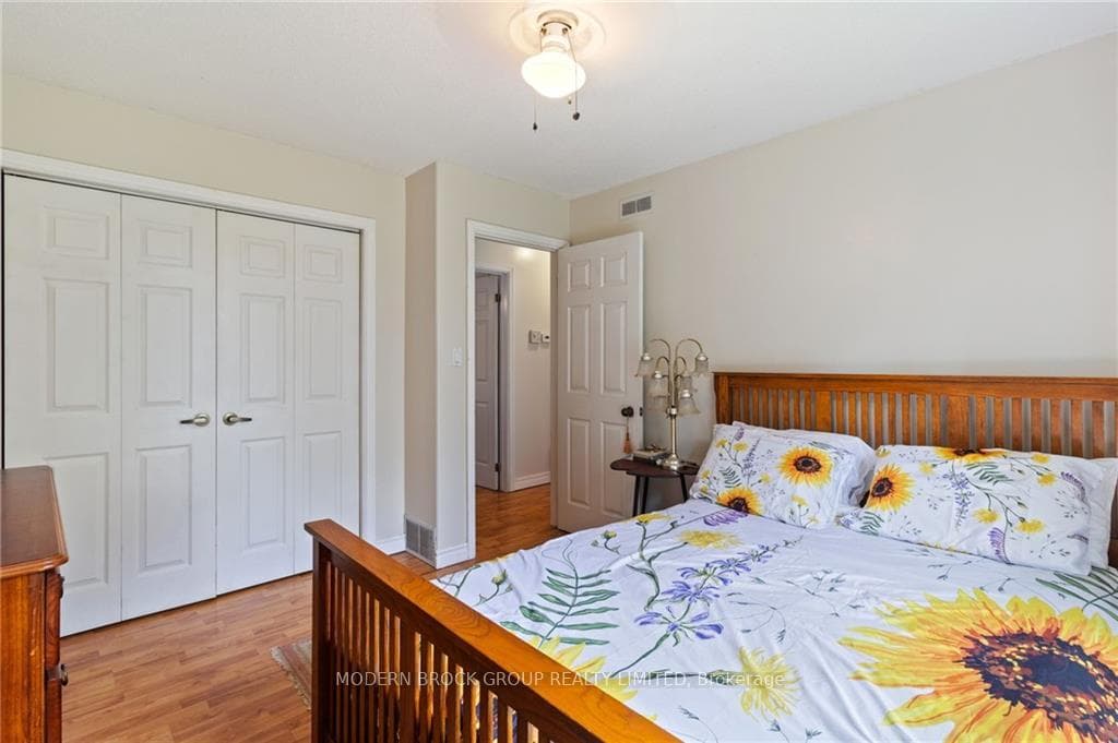 26 GUILD Road photo 11