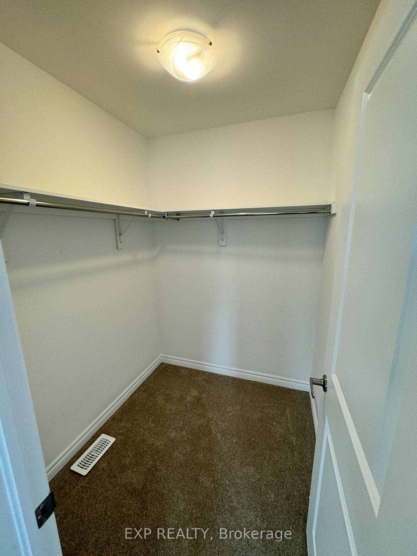 5672 Dorchester Road Unit 33 photo 24