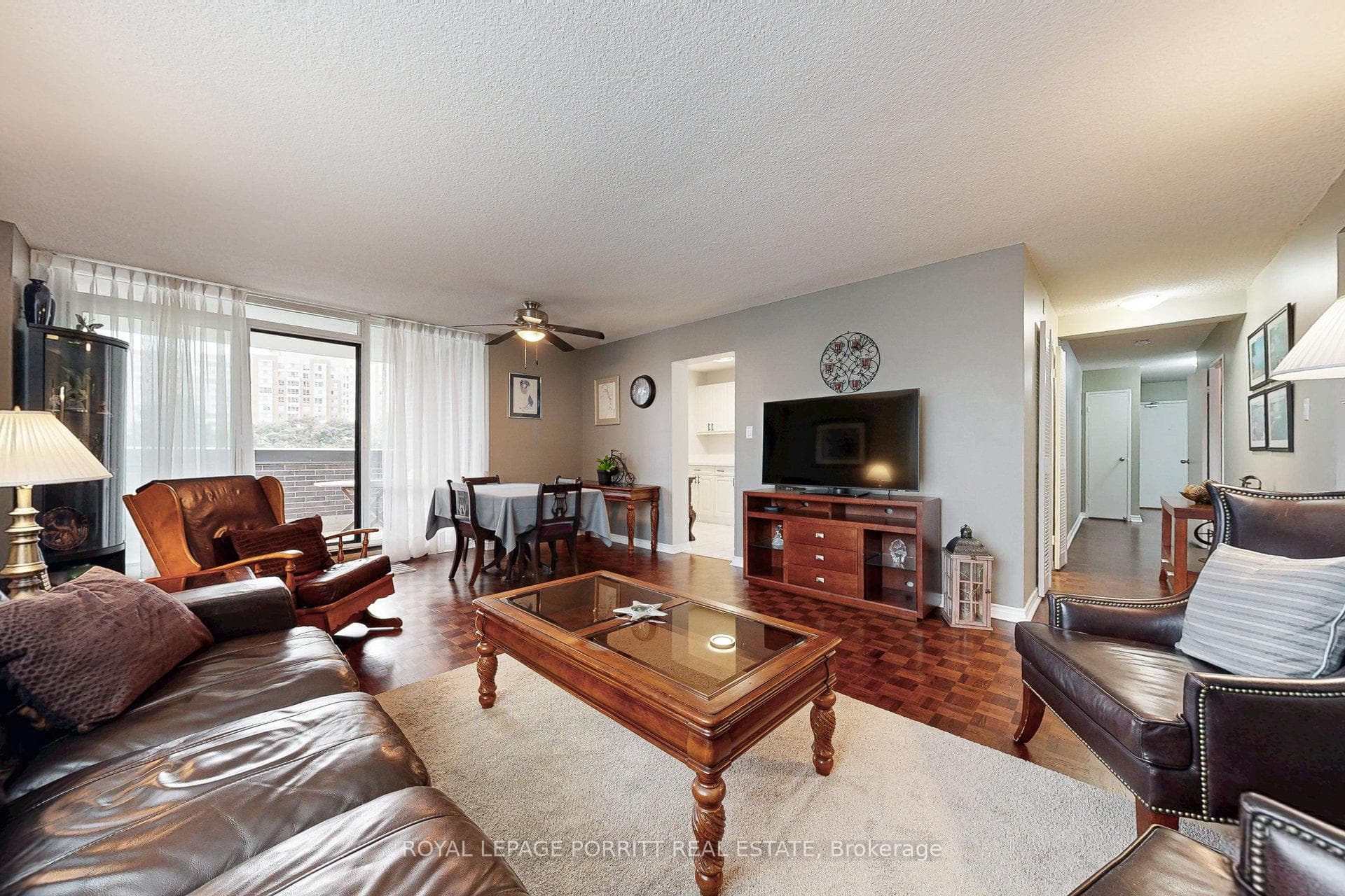 1535 Lakeshore Road Unit 201 photo 6