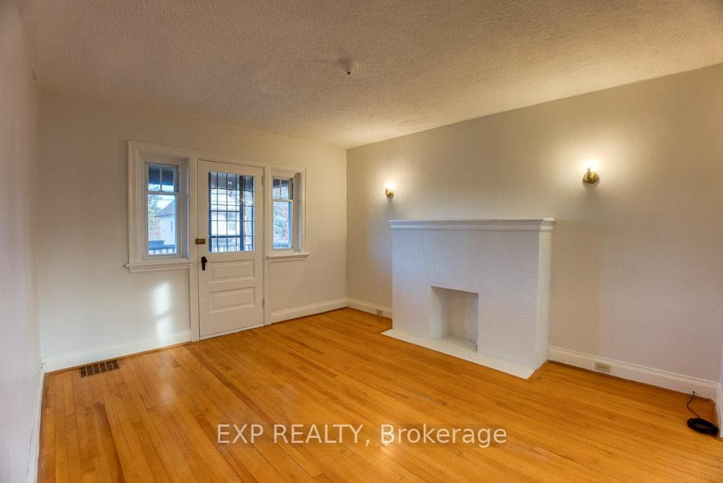 448 Holland Avenue photo 17