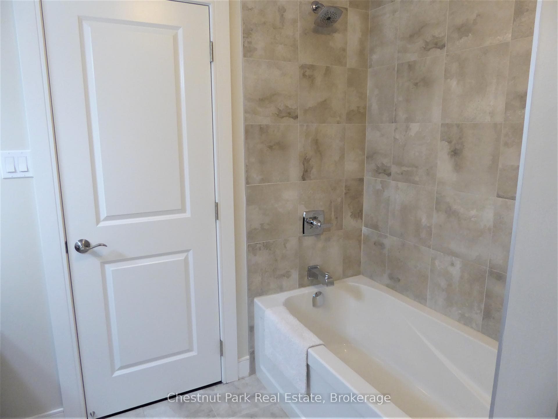 154 Yellow Birch Crescent photo 35