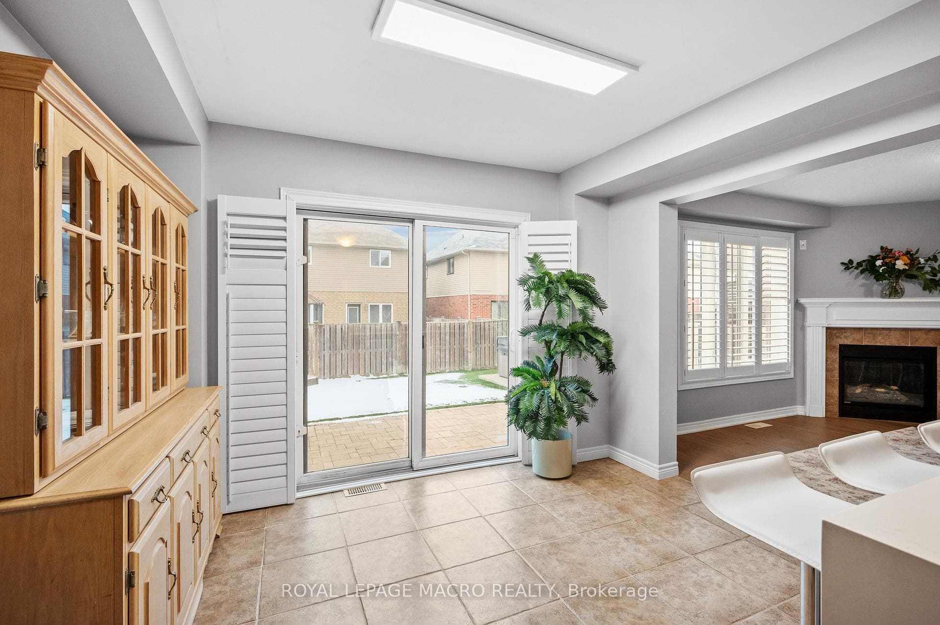 44 PELECH Crescent photo 17