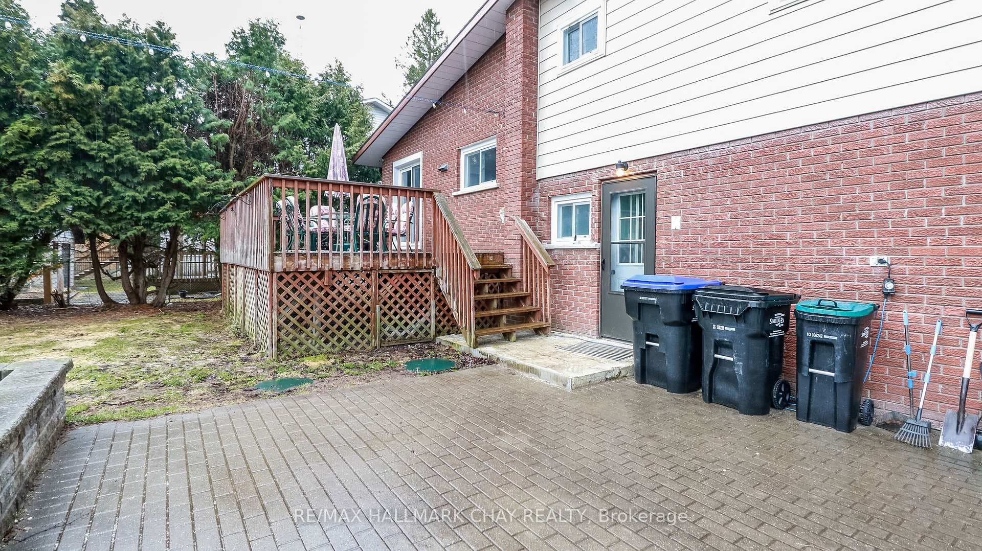 1587 Gill Road photo 26