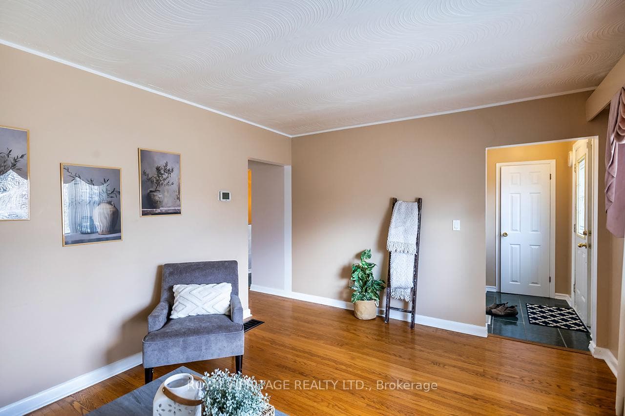 362 Baldwin Street photo 6