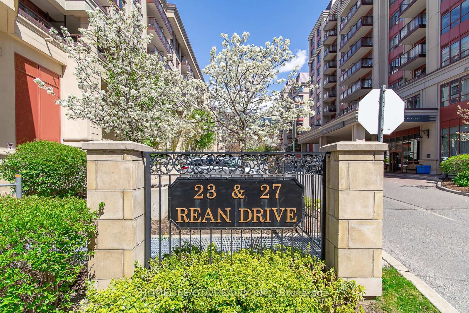27 Rean Drive Unit 524 photo 23