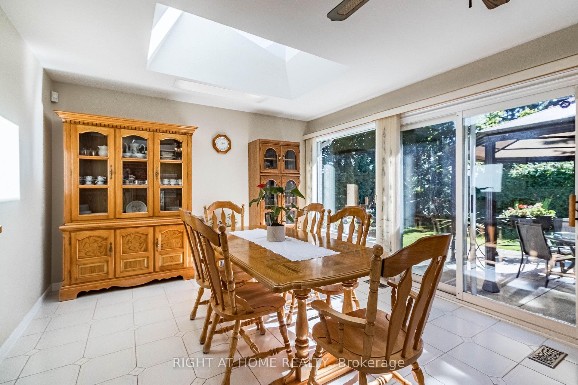 4238 Garnetwood Chase photo 14