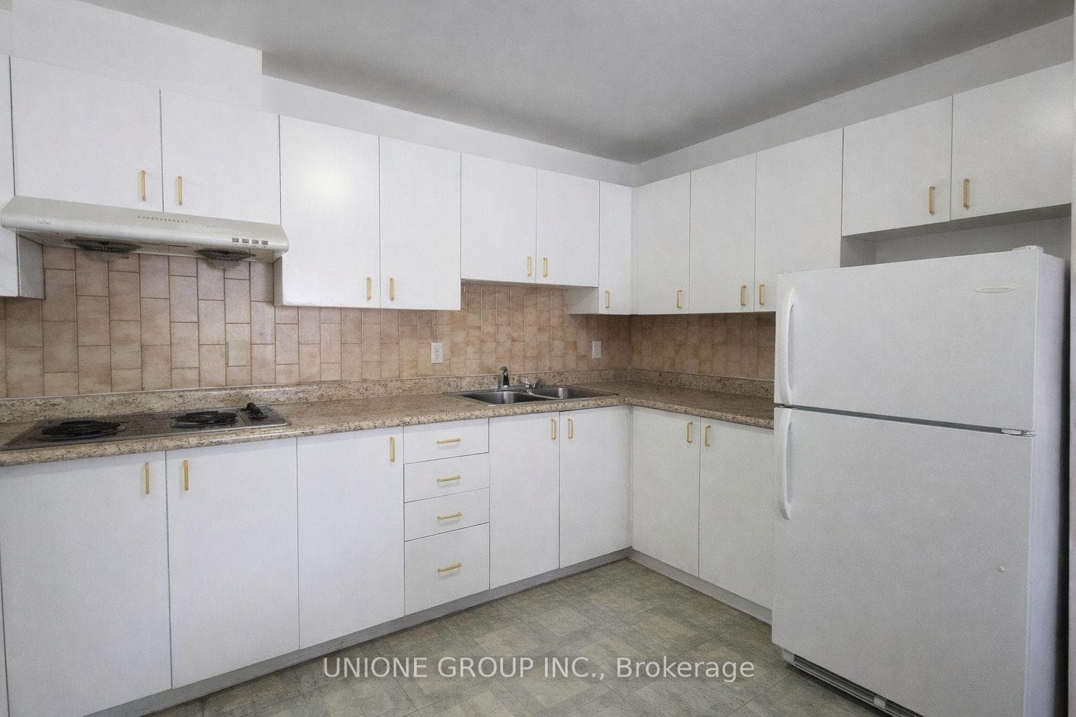 267 Broadview Avenue Unit 201 photo 2