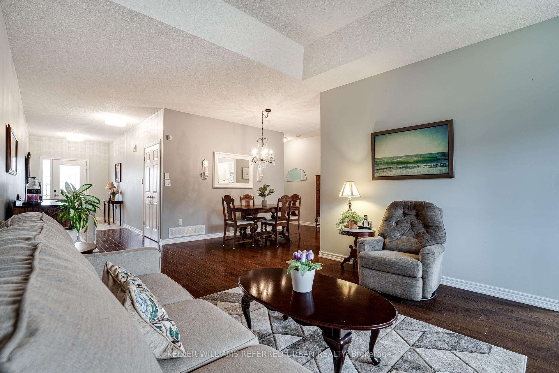 24 Greentrail Drive photo 14
