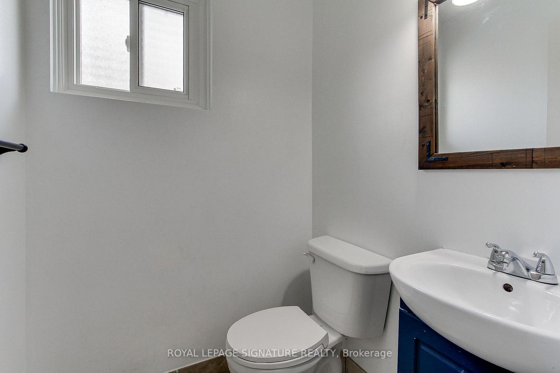 31 Parker Crescent photo 19