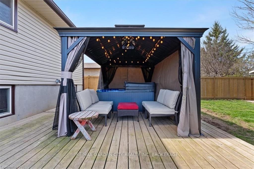 covered deck with new gazeebo
