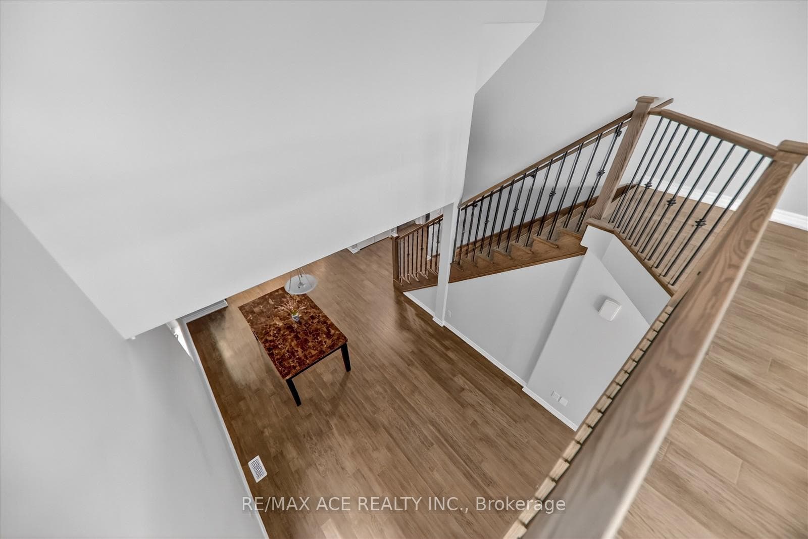 613 Lemay Grove photo 23
