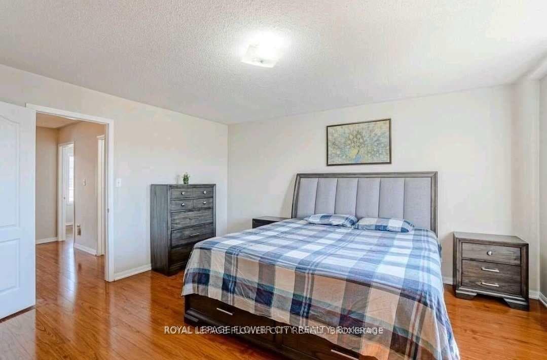 65 Tianalee Crescent photo 6