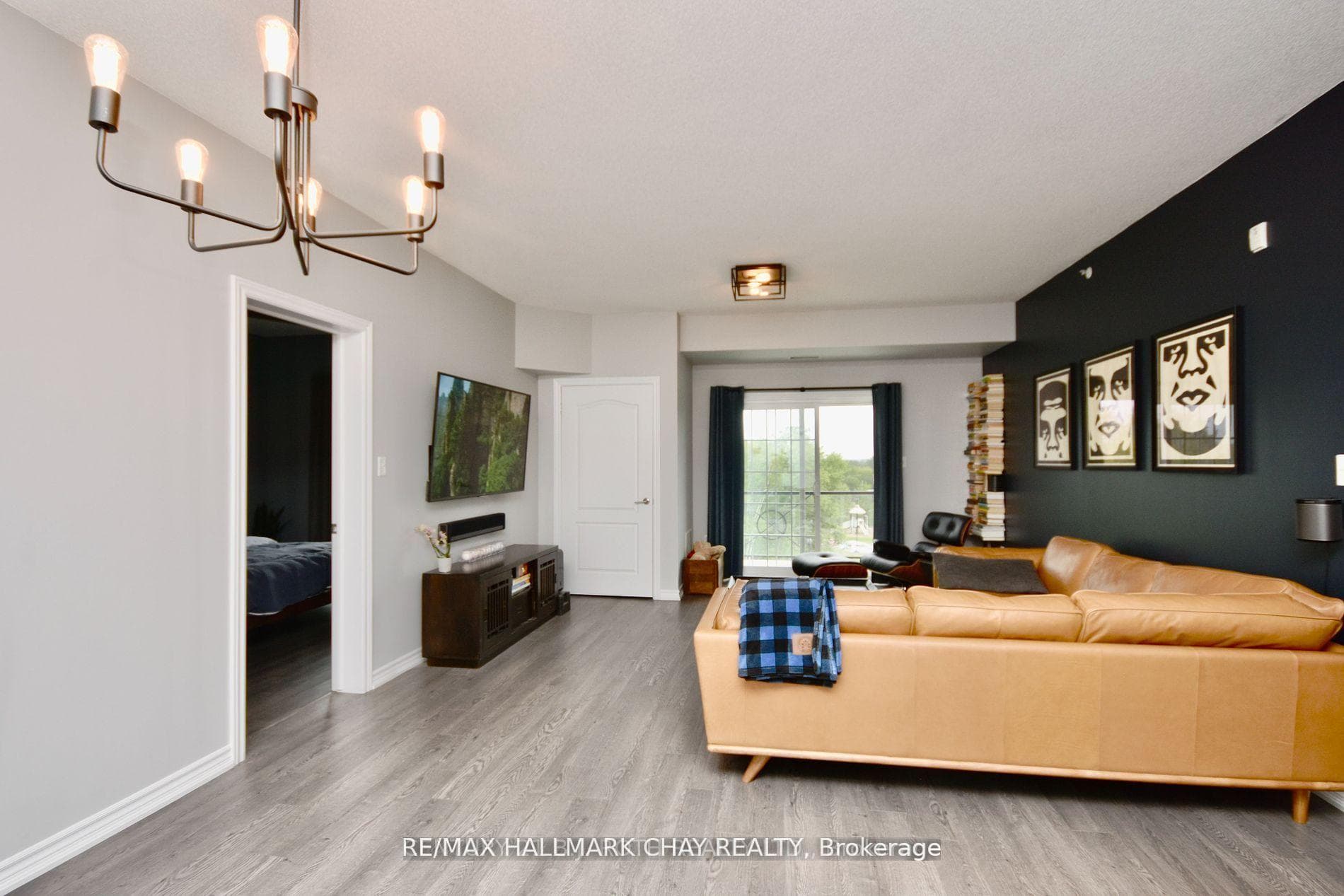 44 Ferndale Drive Unit 405 photo 6