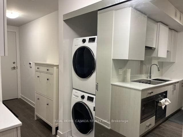 99 Broadway Avenue Unit 2709 MasterBR photo 8