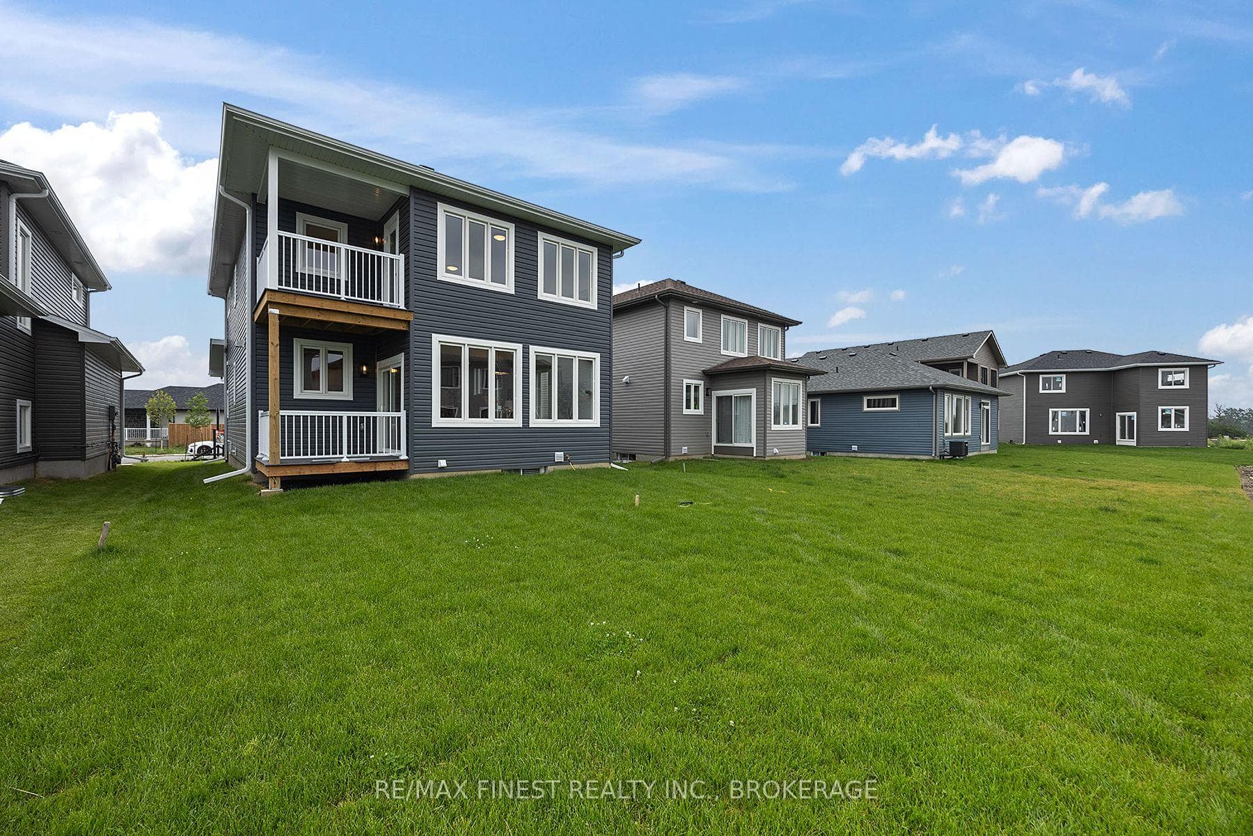 88 Potter Drive photo 34