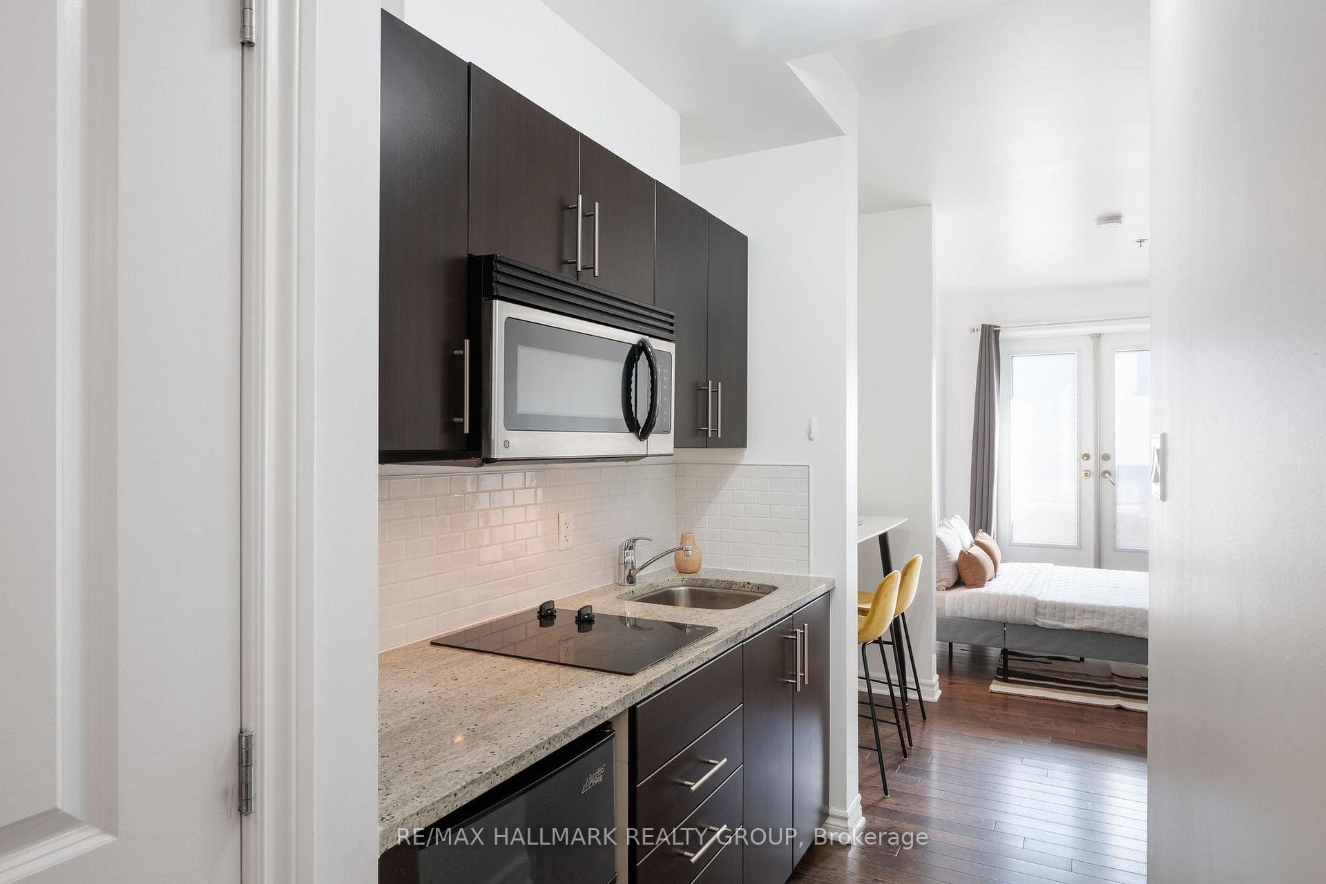 429 Kent Street Unit 114 photo 13