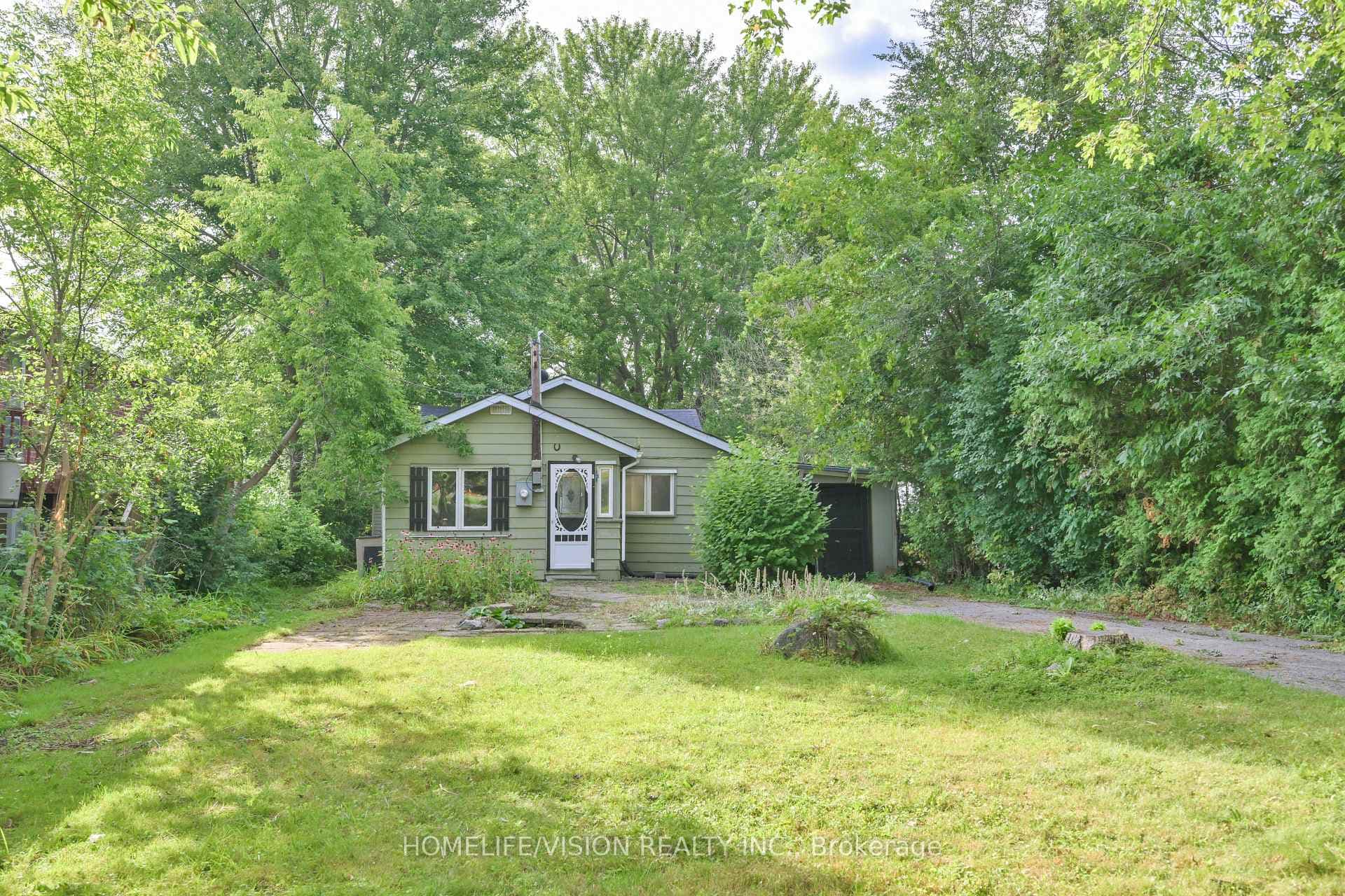 512 Lake Drive photo 10