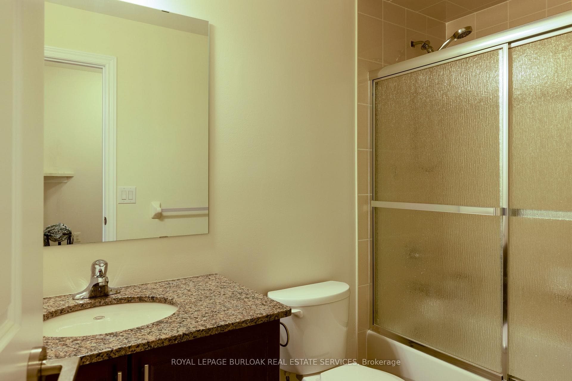 275 Roxton Road Unit 302 photo 15