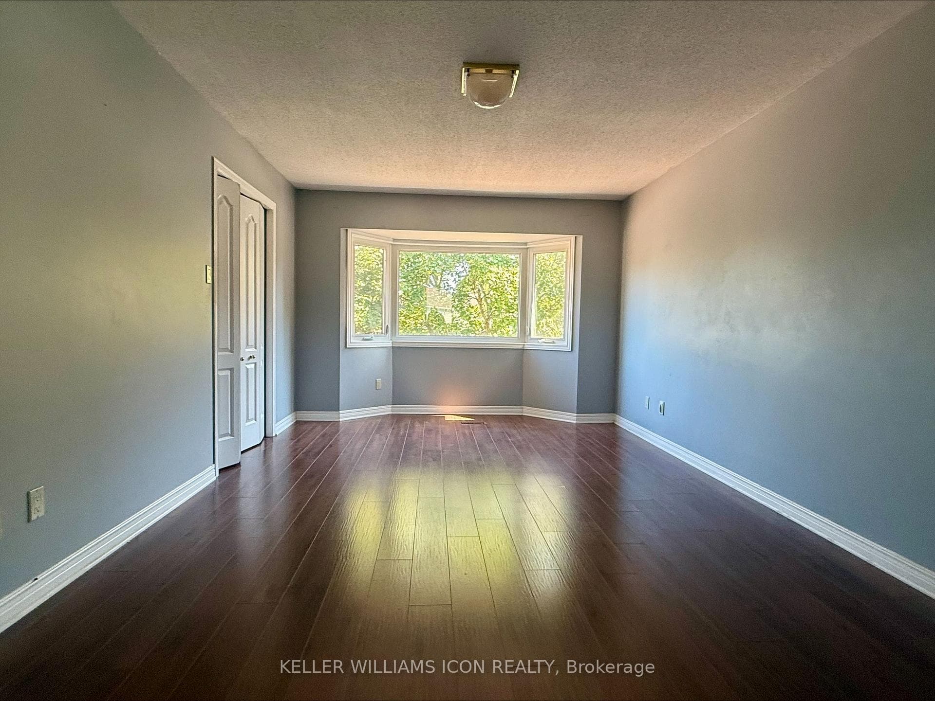 1581 Blohm Drive photo 8