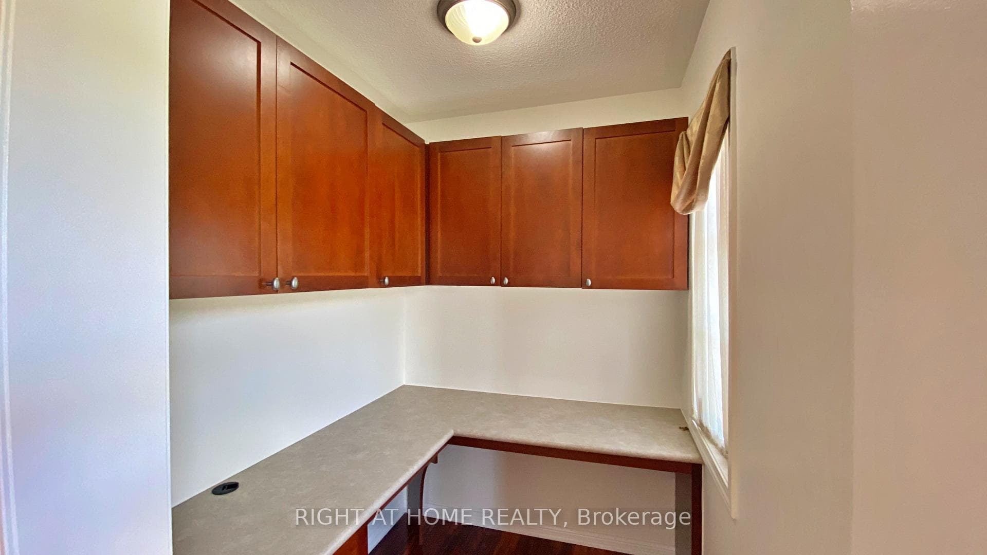 664 Holly Avenue photo 14