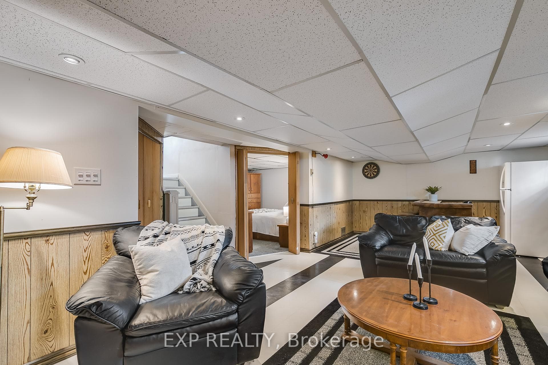 253 Ahrens Street photo 20