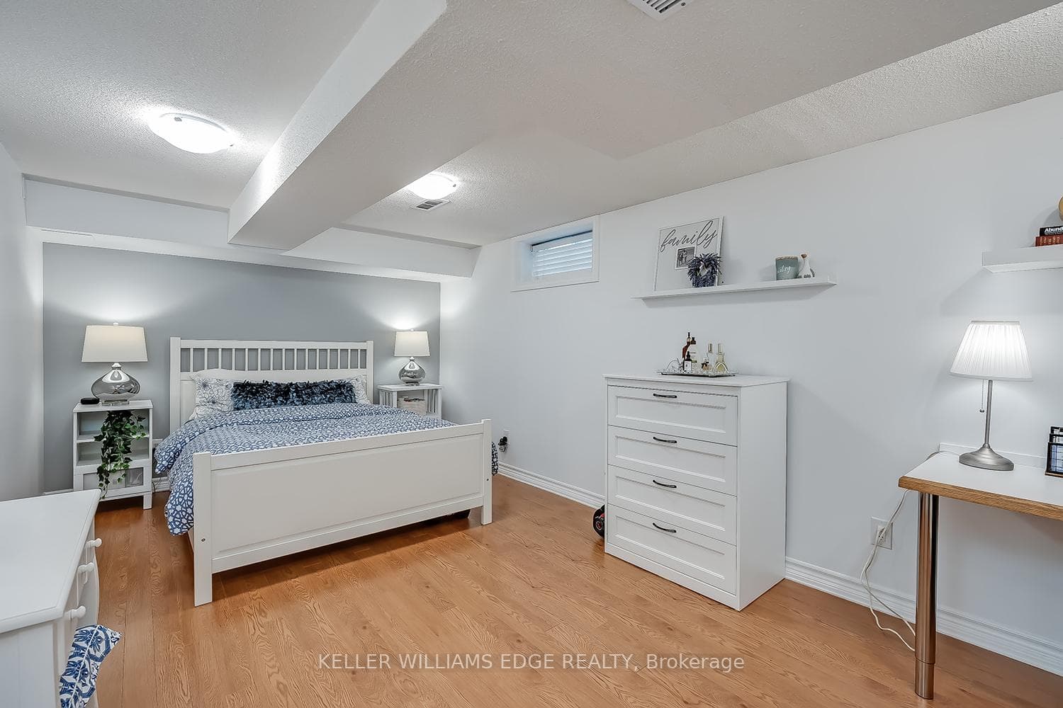 220 Townsend Avenue photo 27