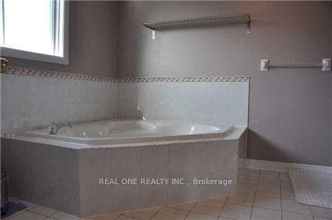 3915 Baggins Court photo 14
