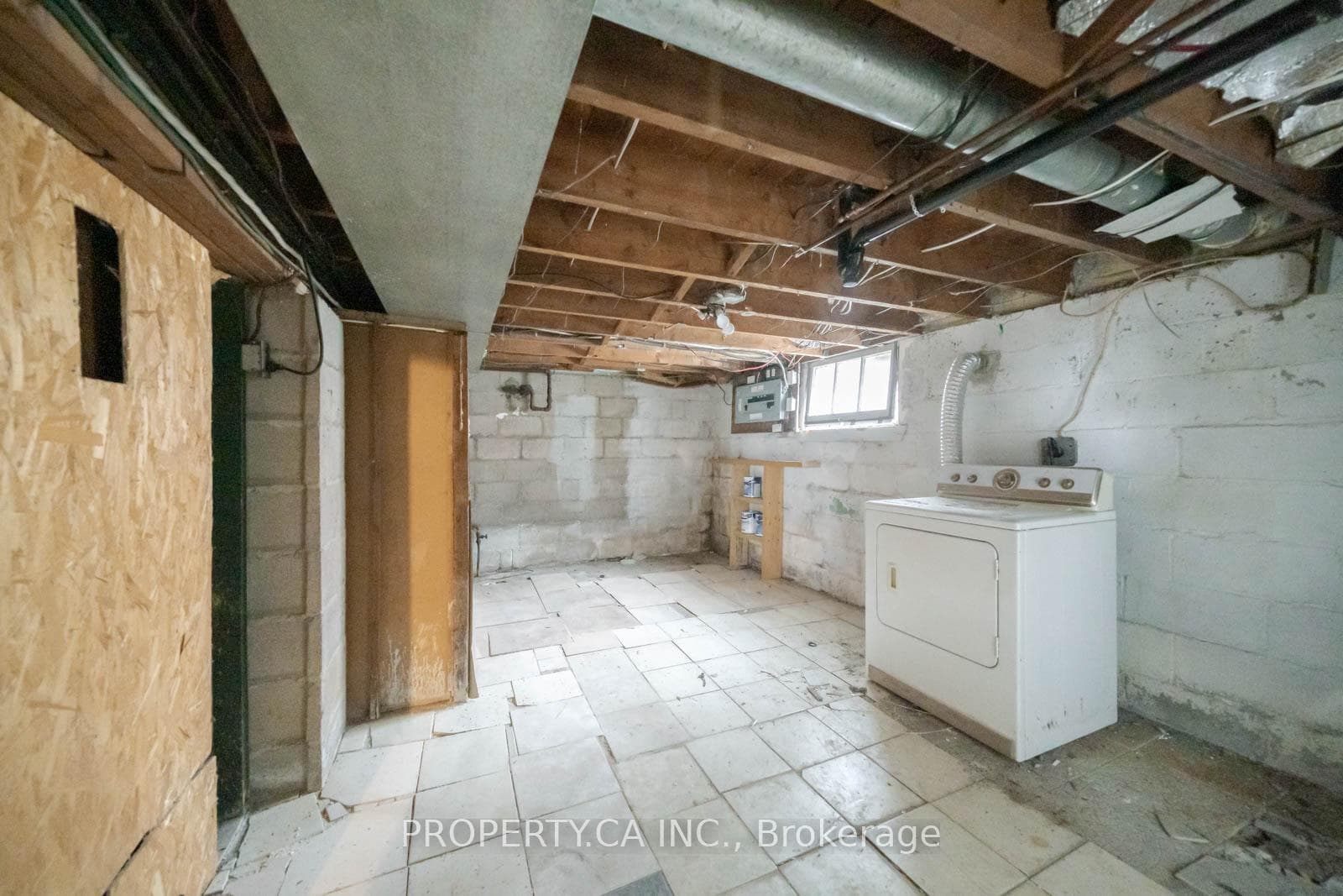 46 McMurchy Avenue photo 13