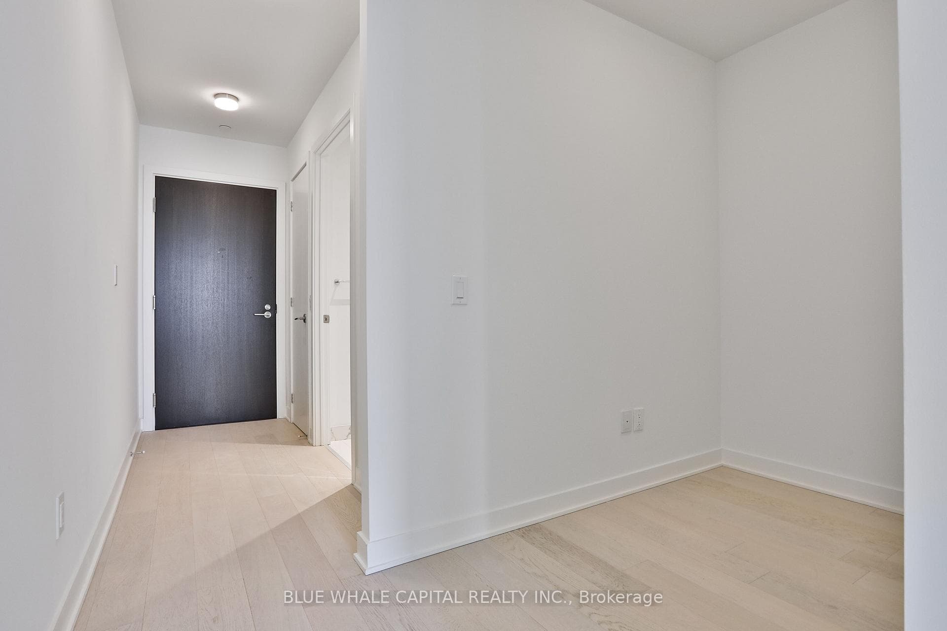 11 Yorkville Avenue Unit 5308 photo 5
