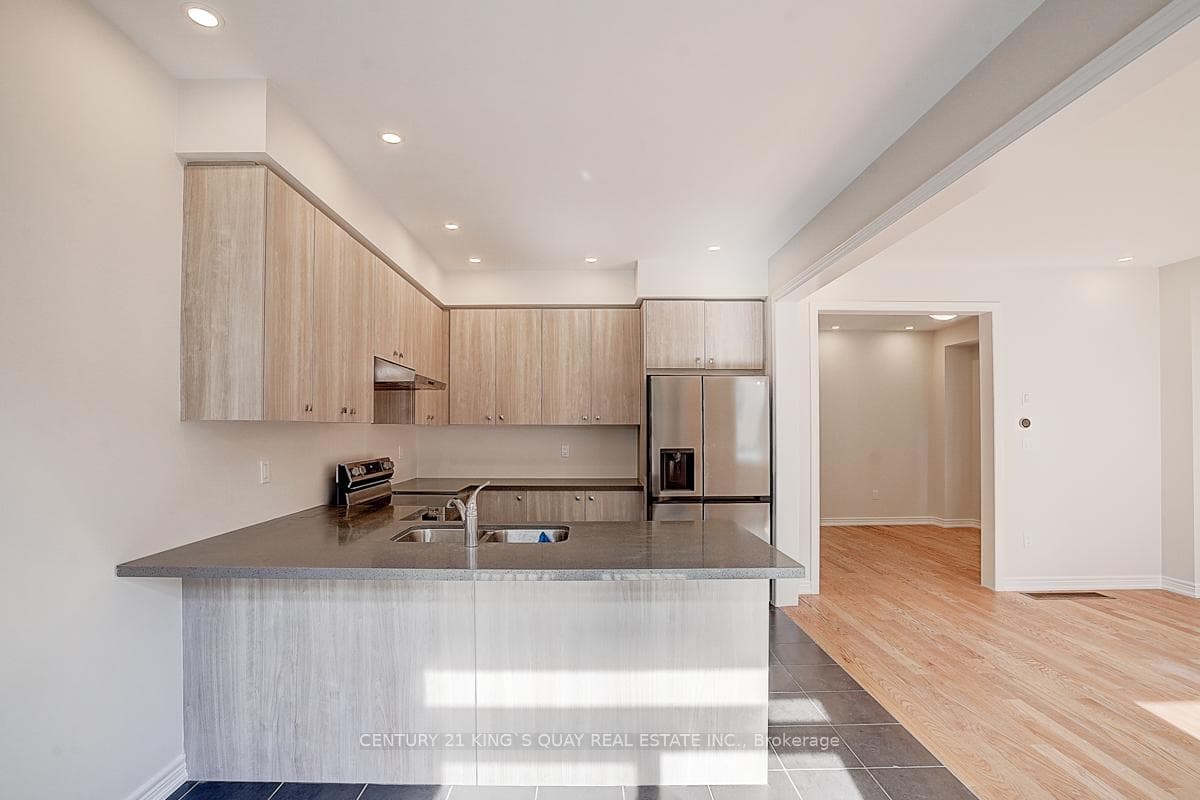39 Boiton Street photo 20