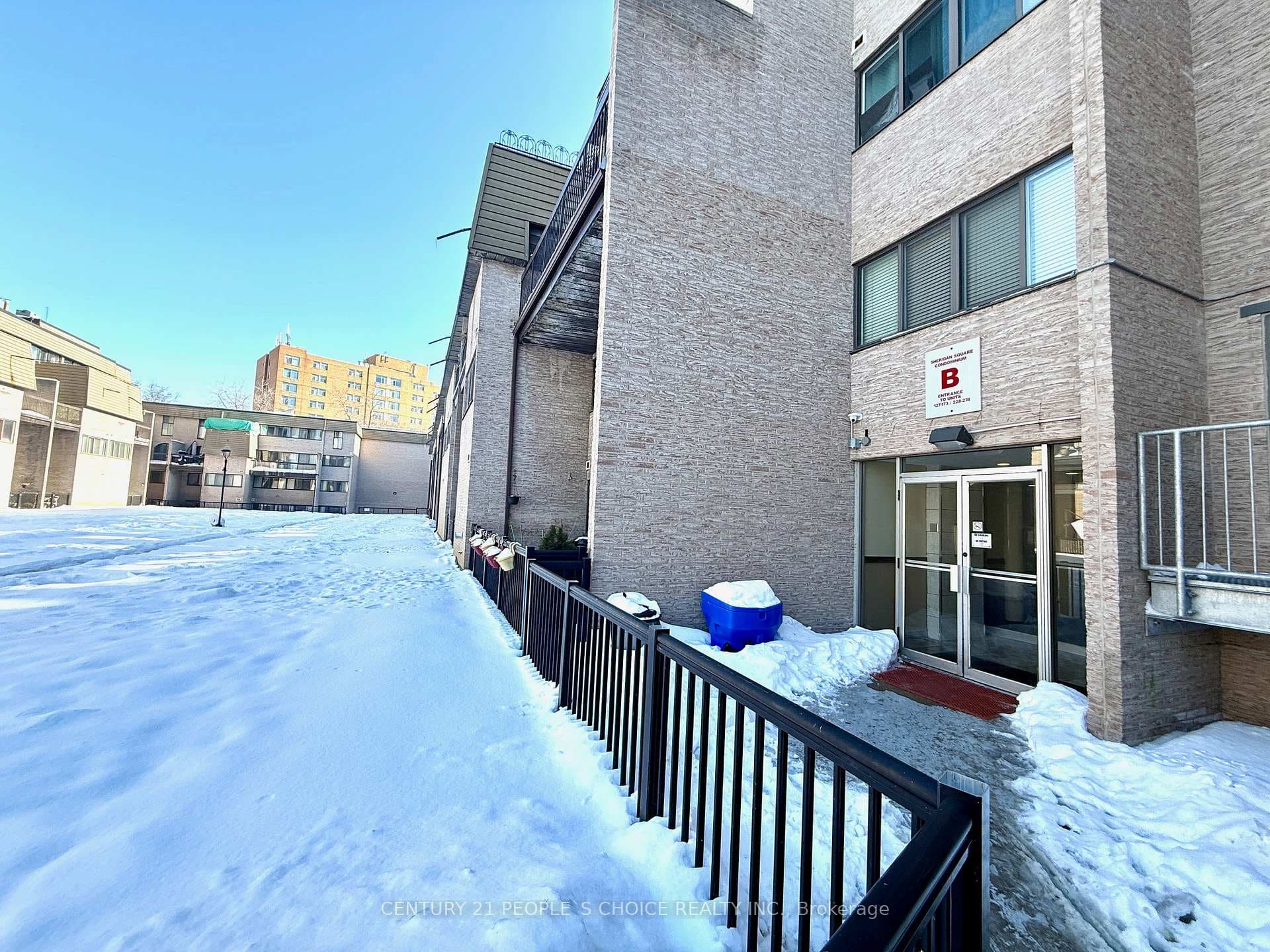 2095 Roche Court Unit 231 Building B photo 2
