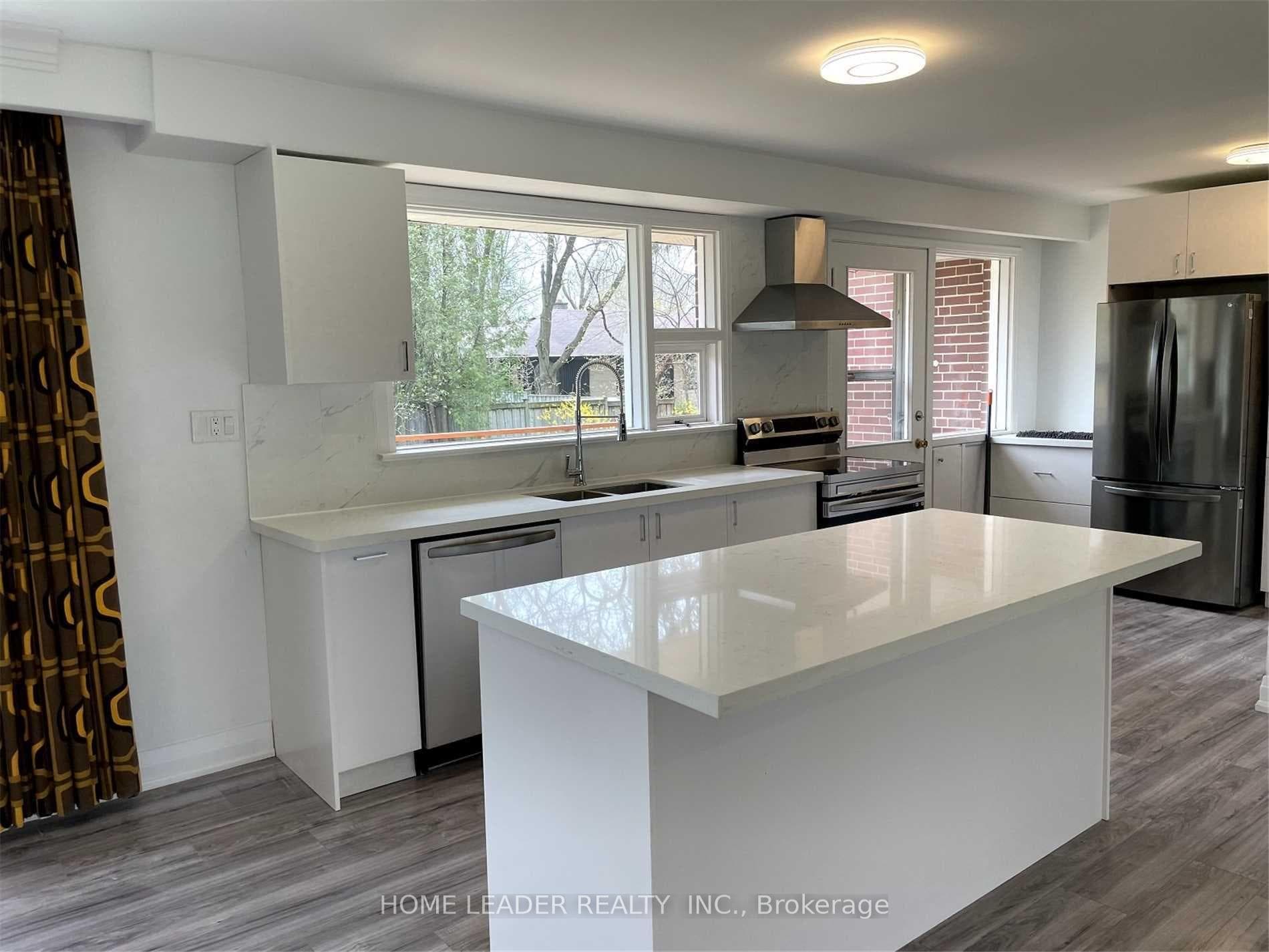 11 Harrison Road photo 2