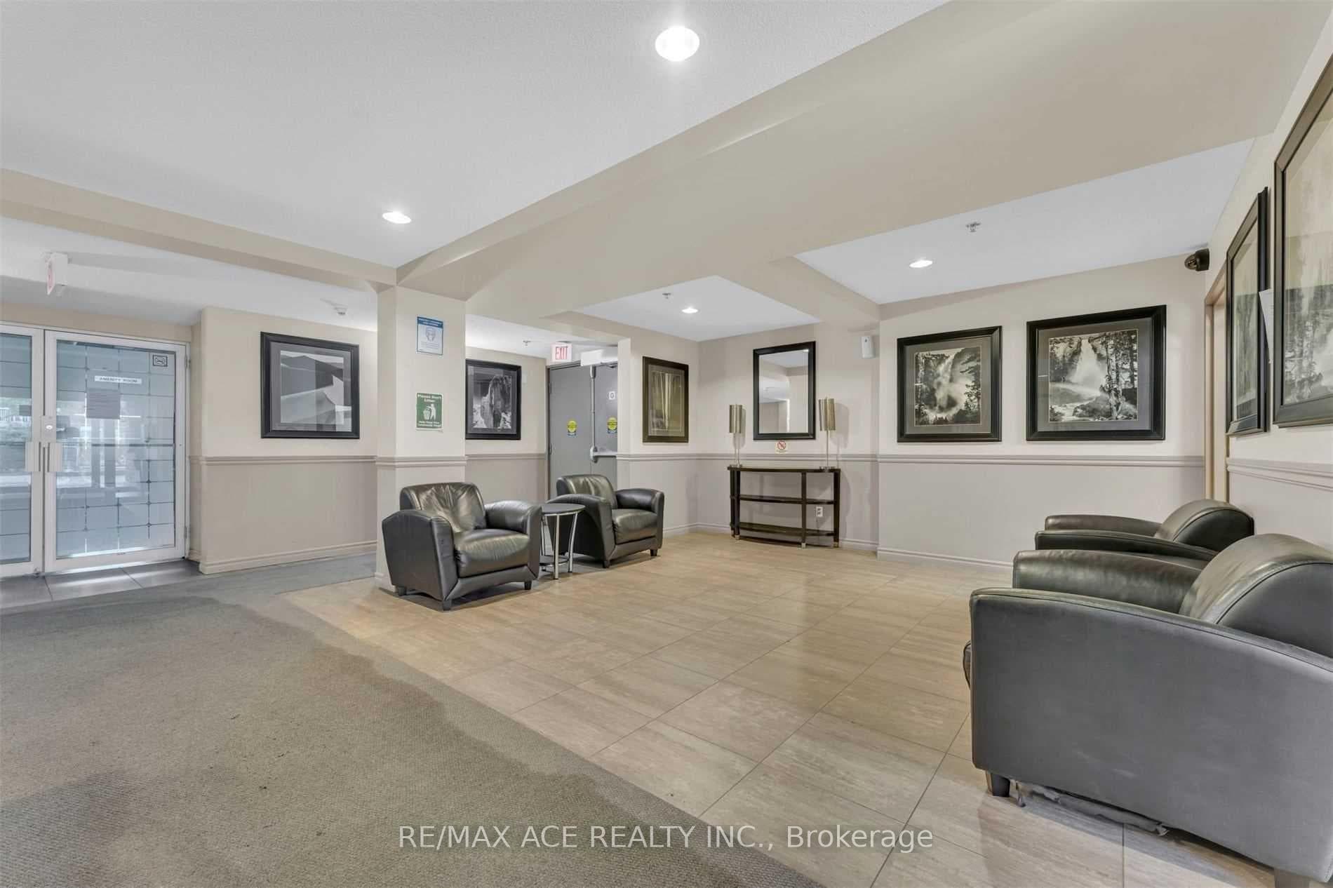 5225 Finch Avenue Unit 121 photo 2