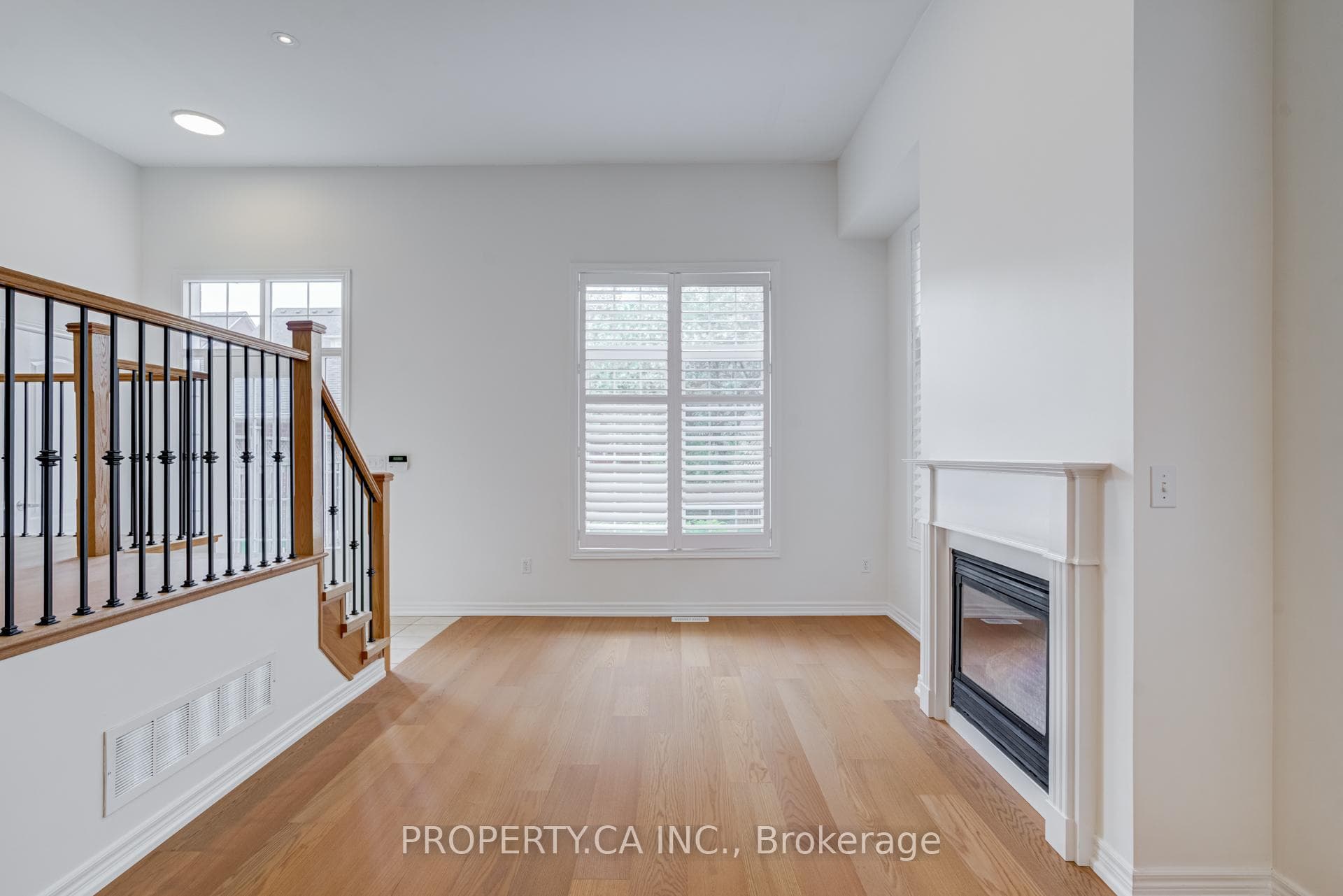 3347 Eglinton Avenue photo 18
