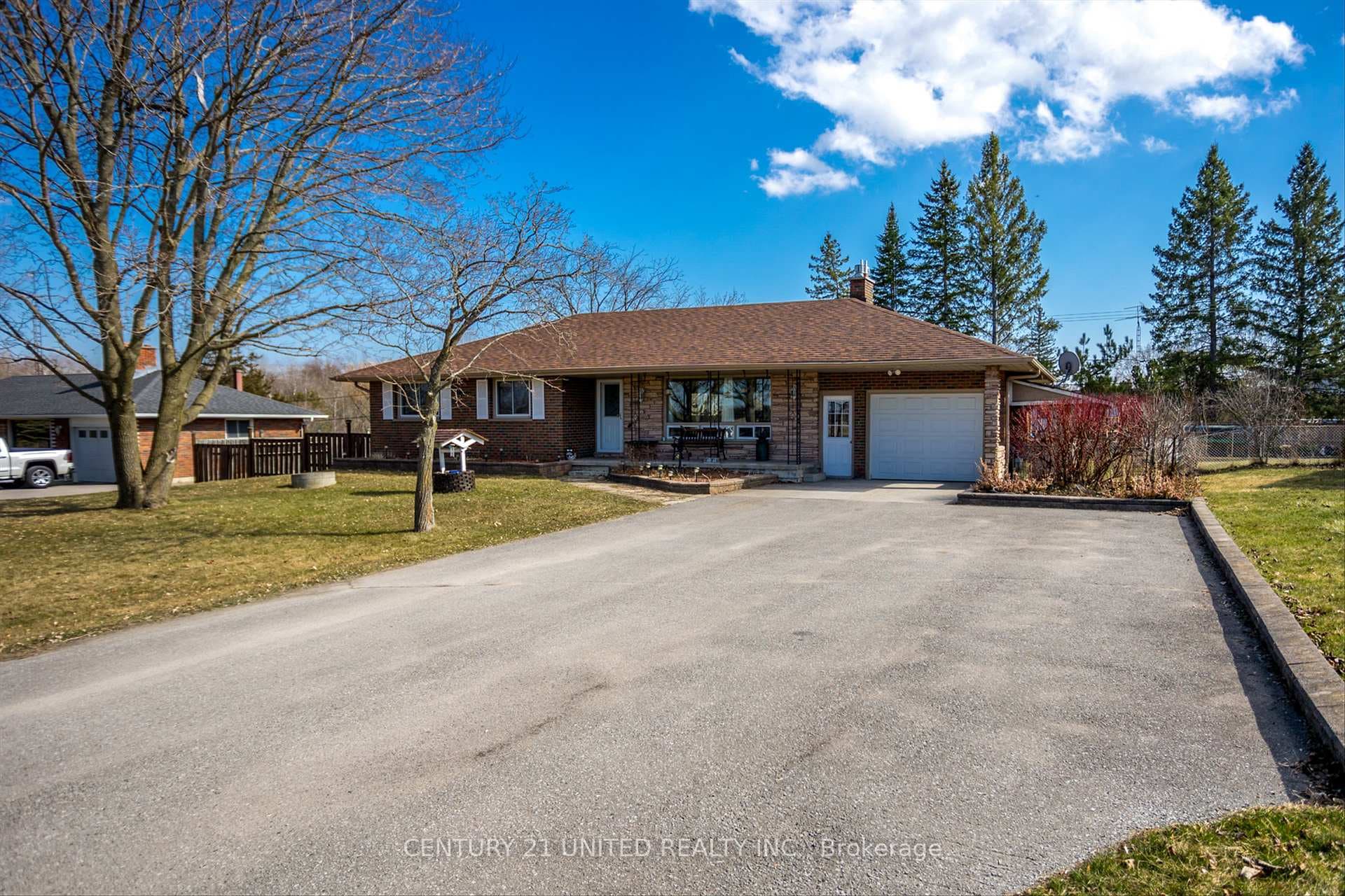 1655 Base Line Road photo 3