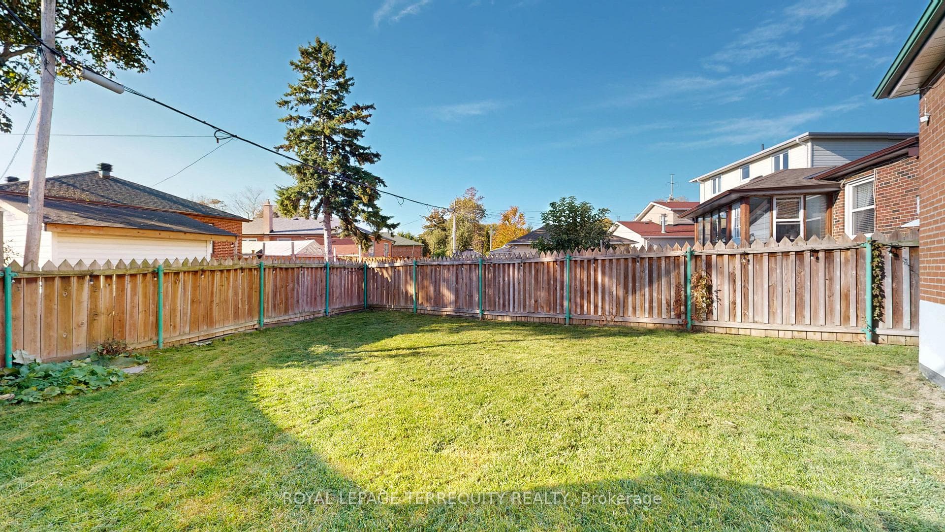 85 Romulus Drive photo 32