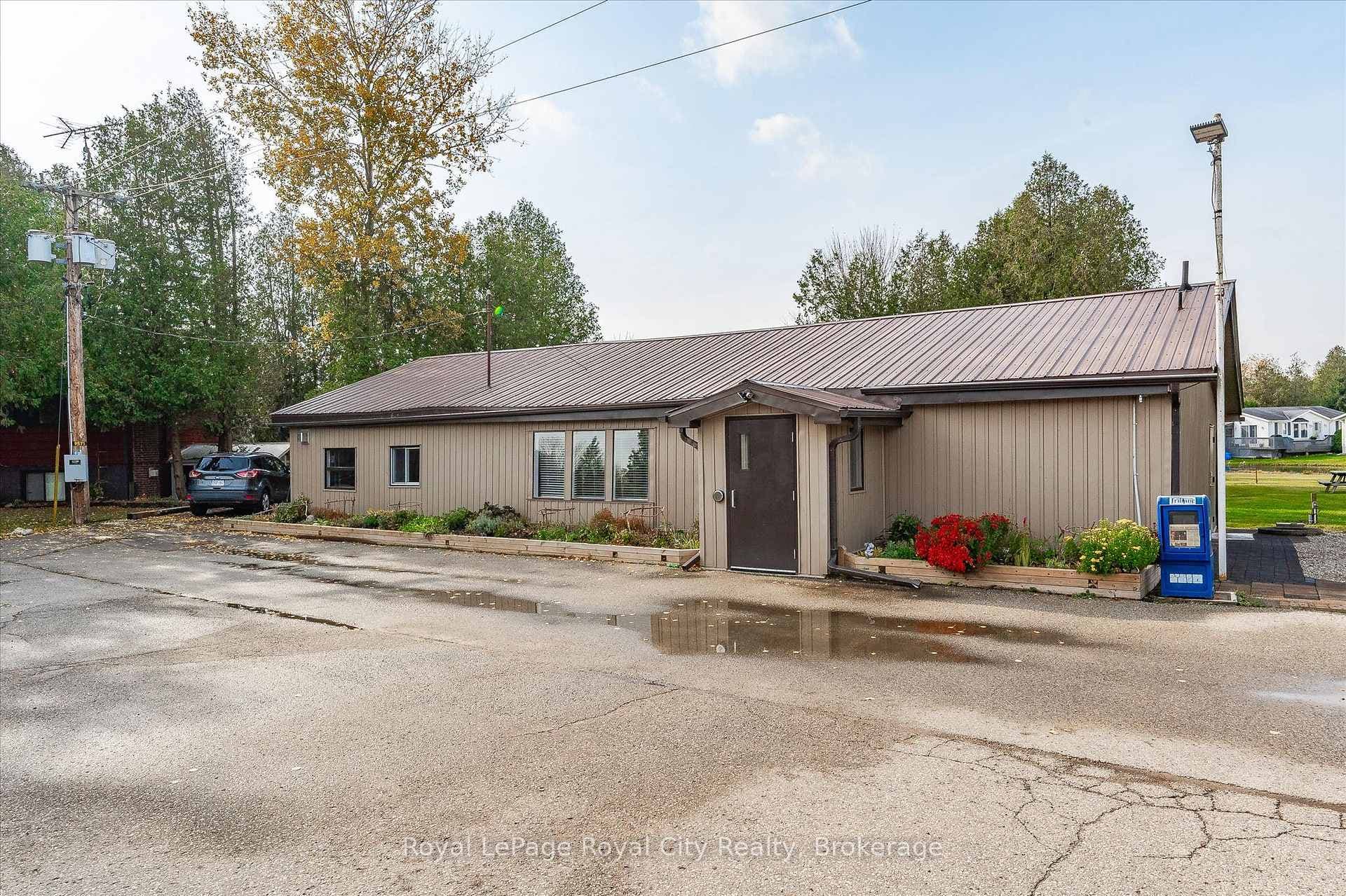 10 Spruce Avenue photo 31