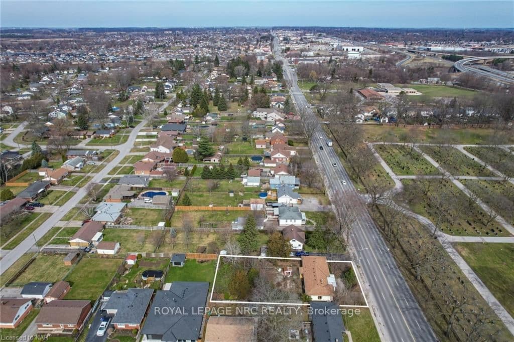 5723 MONTROSE Road photo 14