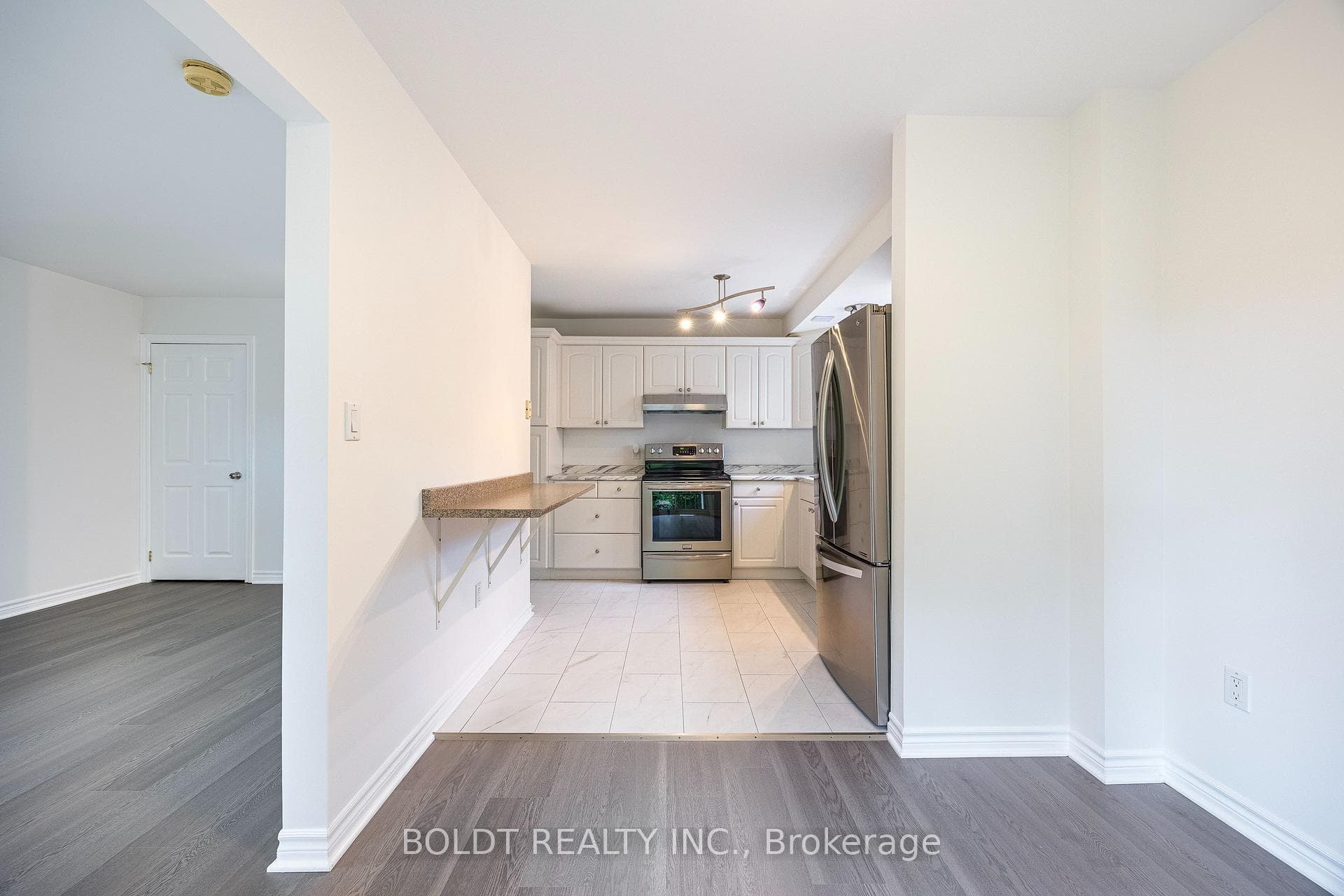 6484 Delta Drive photo 10
