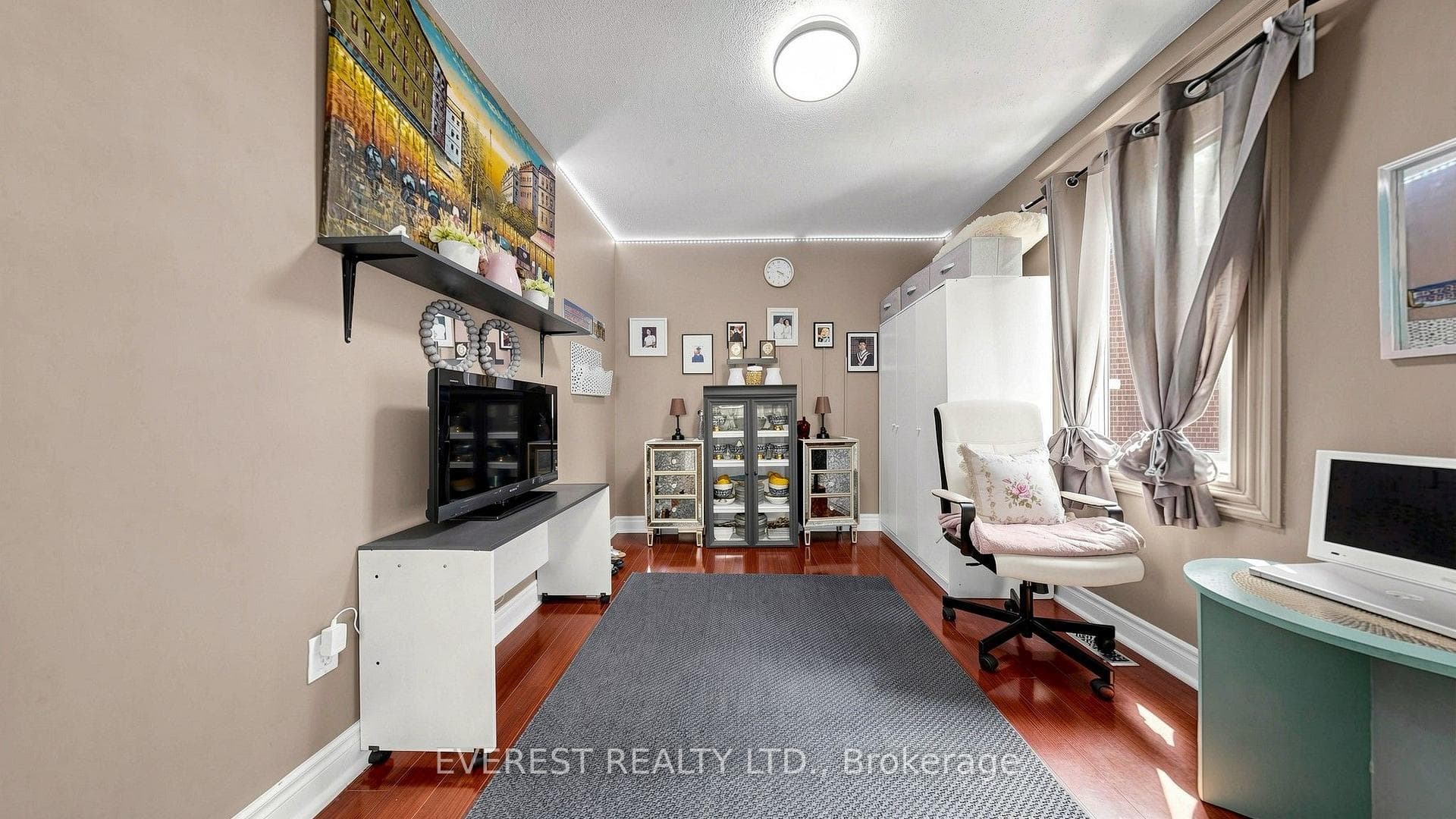 922A Danforth Road photo 17